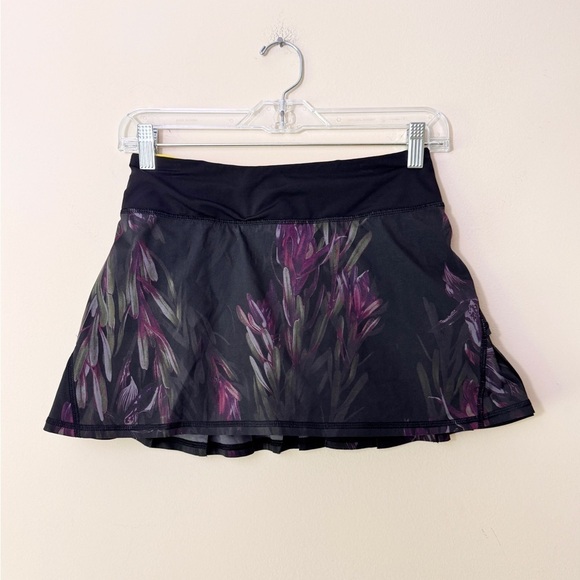 RARE Lululemon Pace Setter Skirt Floral Midnight Iris Multi Black Size 2 Reg - Picture 9 of 14